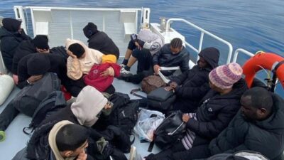 Seferihisar ve Çeşme açıklarında yasa dışı yollarla yurt dışına çıkmaya