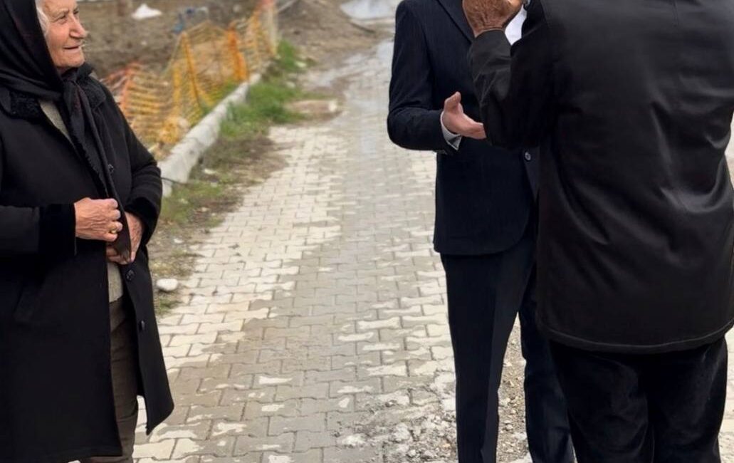 Muhtar Hakan Güler: “Pazarı hep birlikte yaşatmalıyız” Seferihisar Belediyesi tarafından