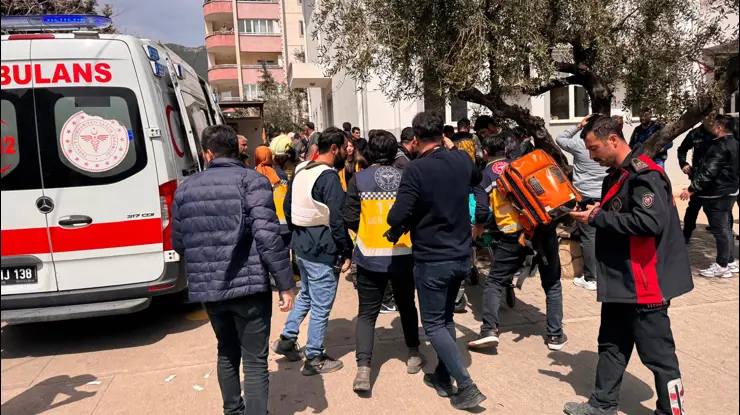 Kahramanmaraş’ta ortaokul saldırısında 4 kişi öldü, 20 kişi yaralandı. Yaşamını