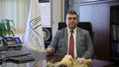 Partilisi için “Bir takım istekleri var, görüşmüyorum” dedi. Karabağlar Belediye