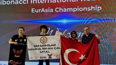 Antalya’da 21 ülkenin katılımıyla düzenlenen Avrasya Robot Olimpiyatları’nda Seferihisarlı öğrenciler,