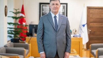 CHP’den istifa ettikten sonra, Özgür Özel’in kuracağı Yeni Parti’ye katılabileceğini